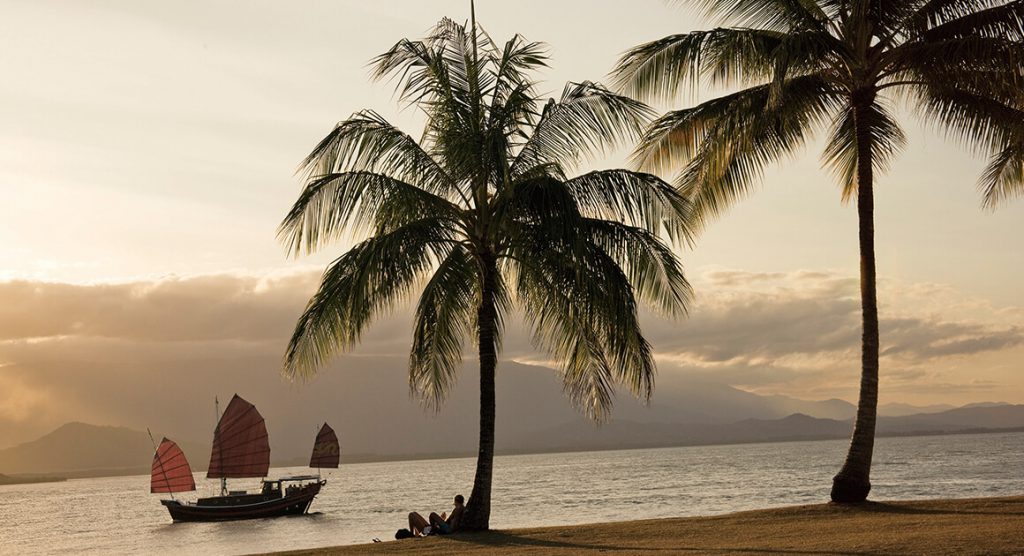 shaolin pirate ship port douglas