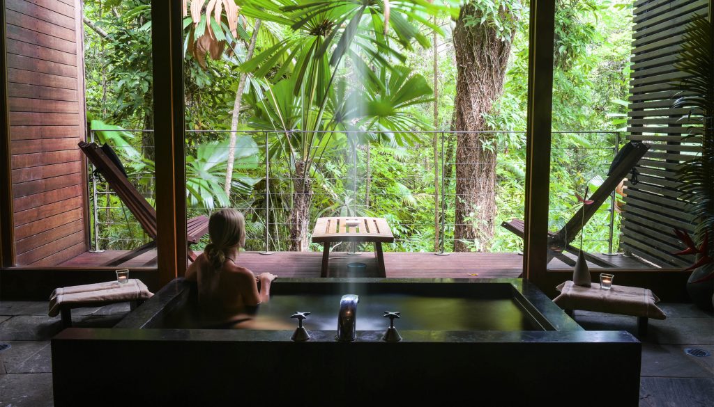 girl in spa bath at Silky Oaks Lodge