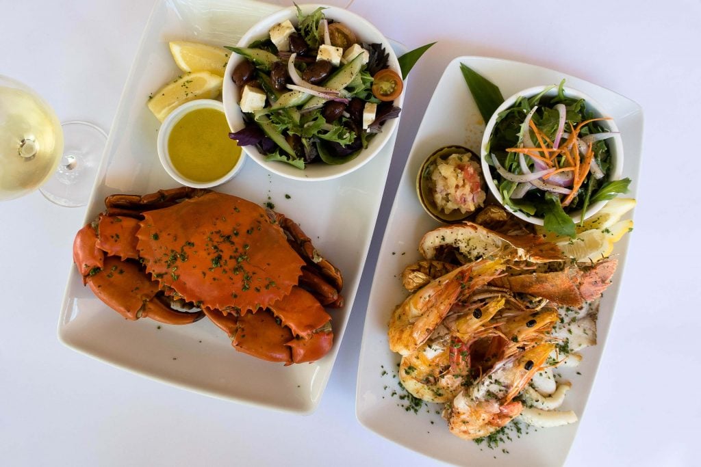 Raw Prawn Mud Crab & Mixed Grill