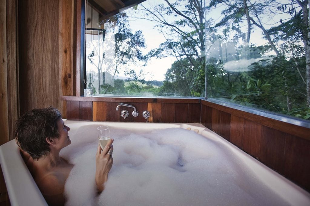 Bath with a view at Rosegums wilderness retreat