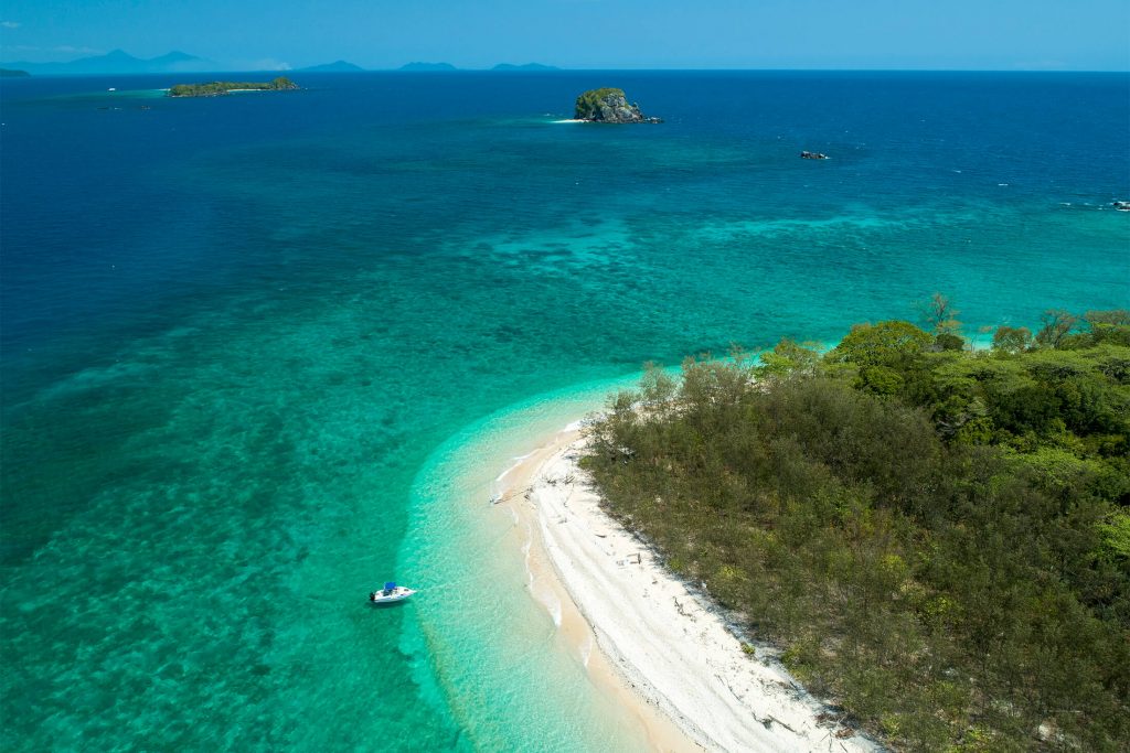 Russell Island aerial, Frankland Islands