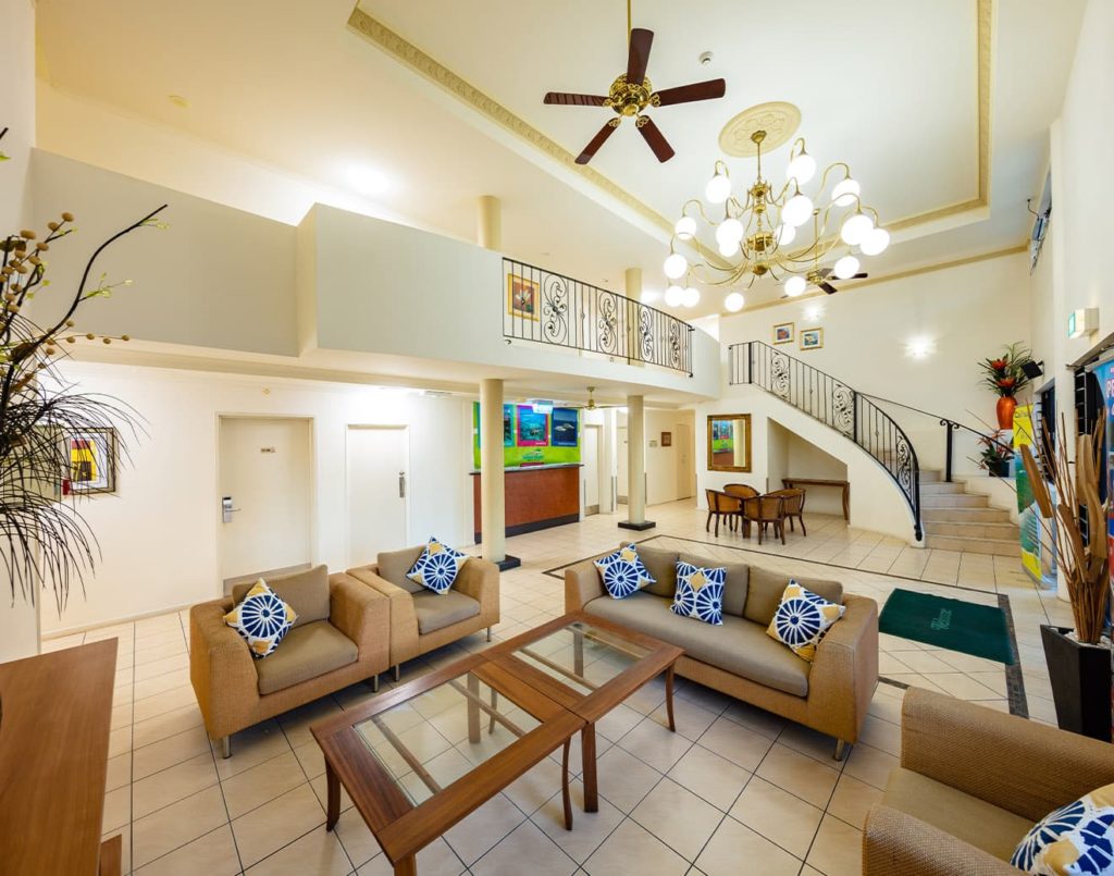 Cairns Queens Court Hotel
