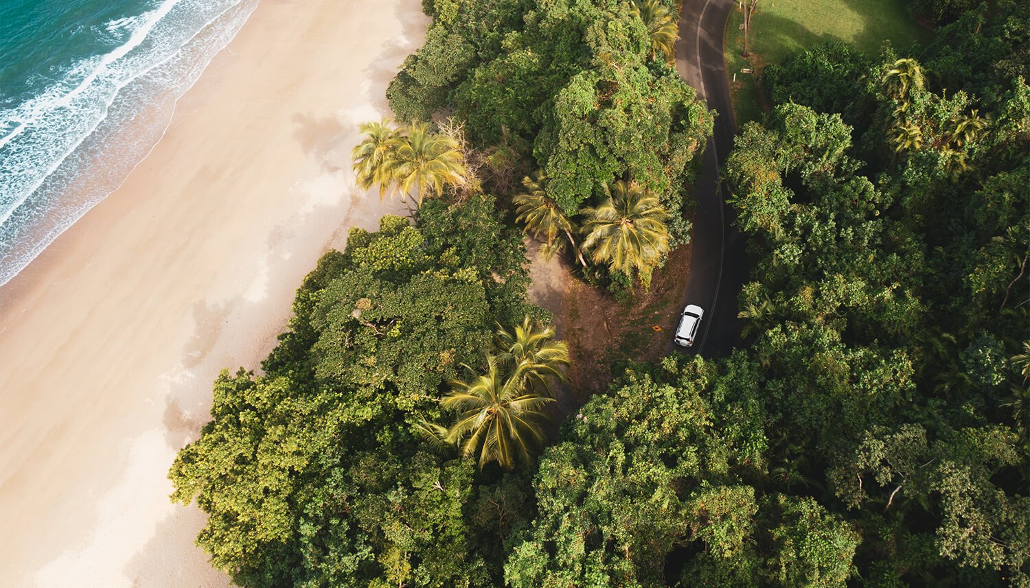 aerial image of etty bay