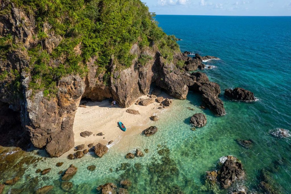 barnard islands great barrier reef safaris