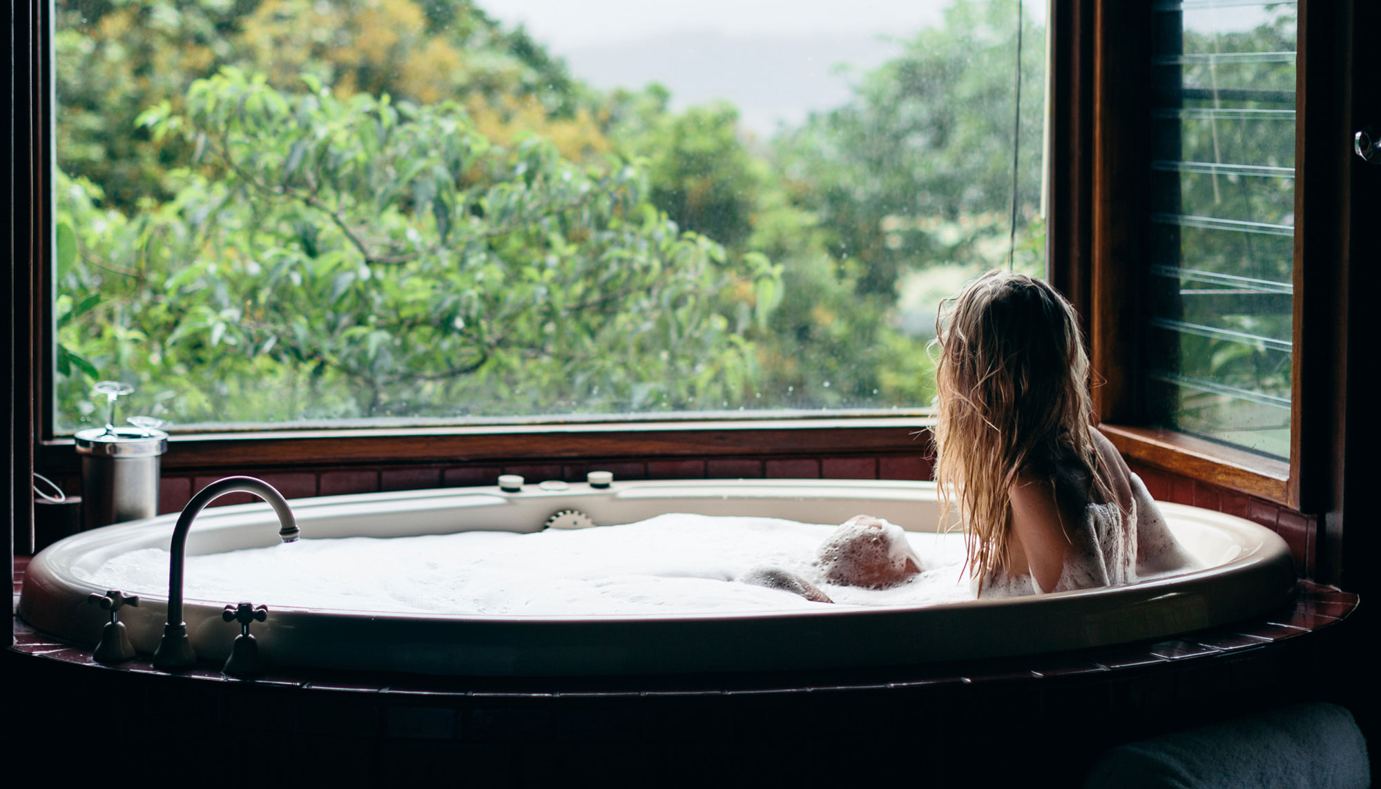 bath tubs with a view tropical north queensland