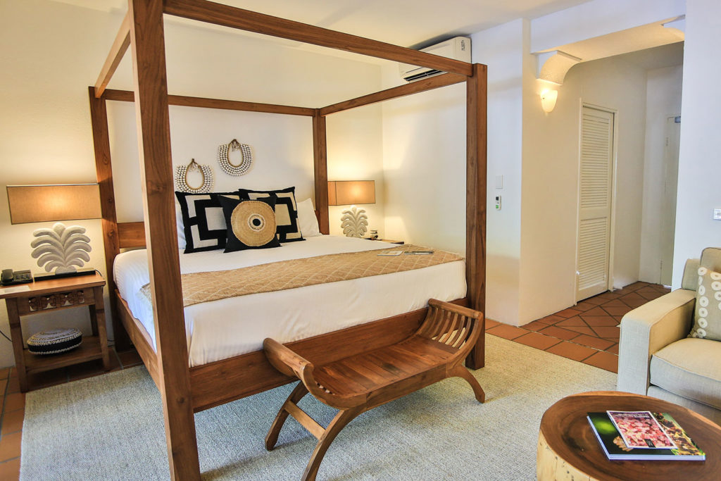reef house palm cove room