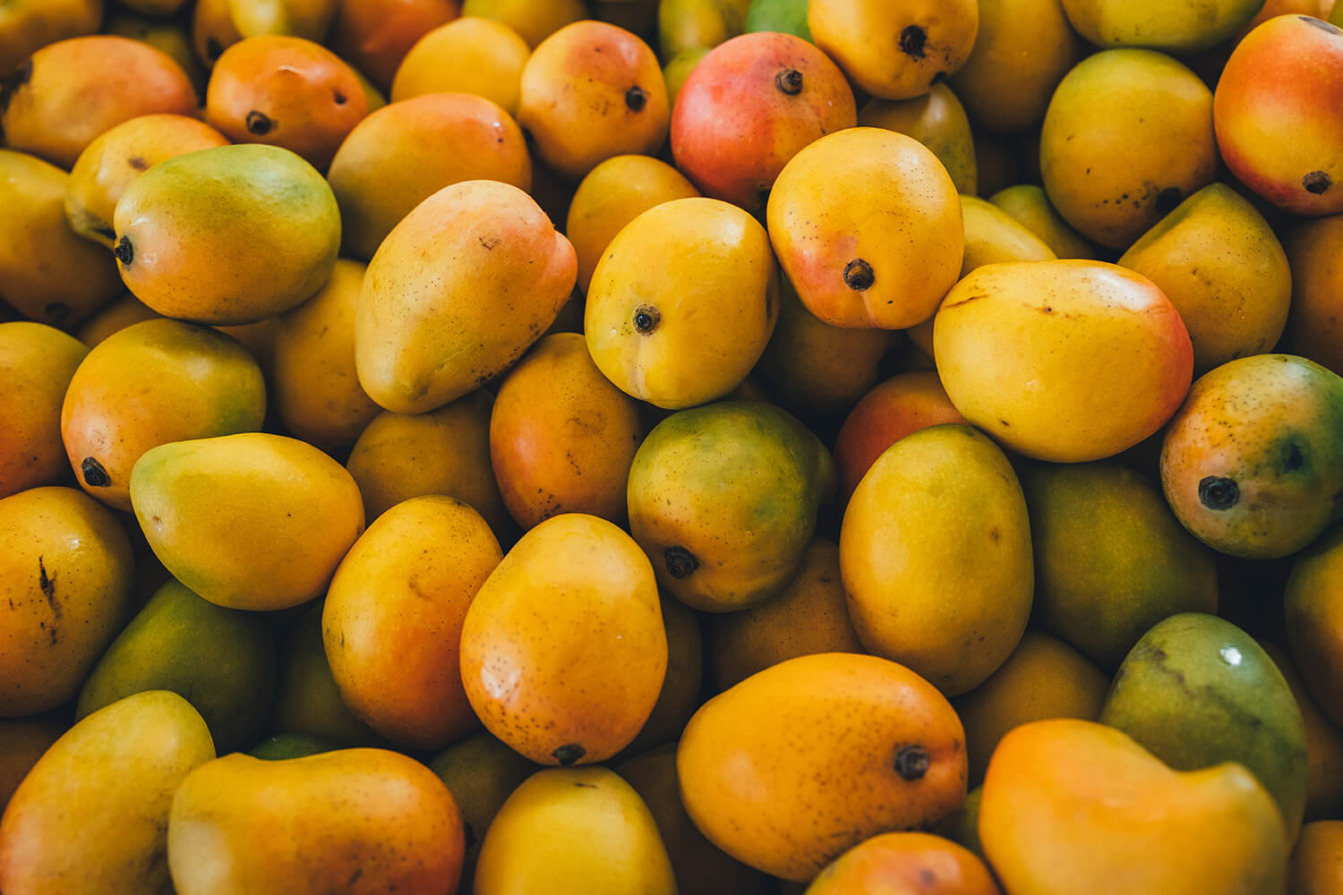 Mangoes at Rusty's Markets