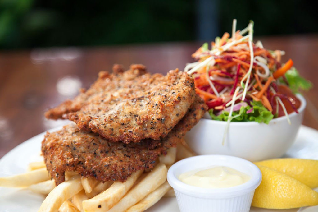 schnitzel rattle n hum port douglas