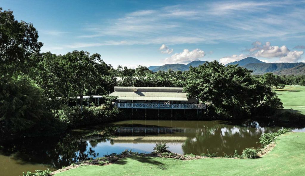 st crispins cafe port douglas