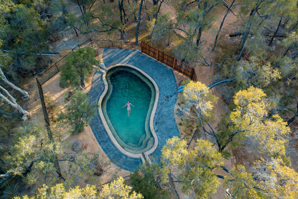talaroo hot springs pool