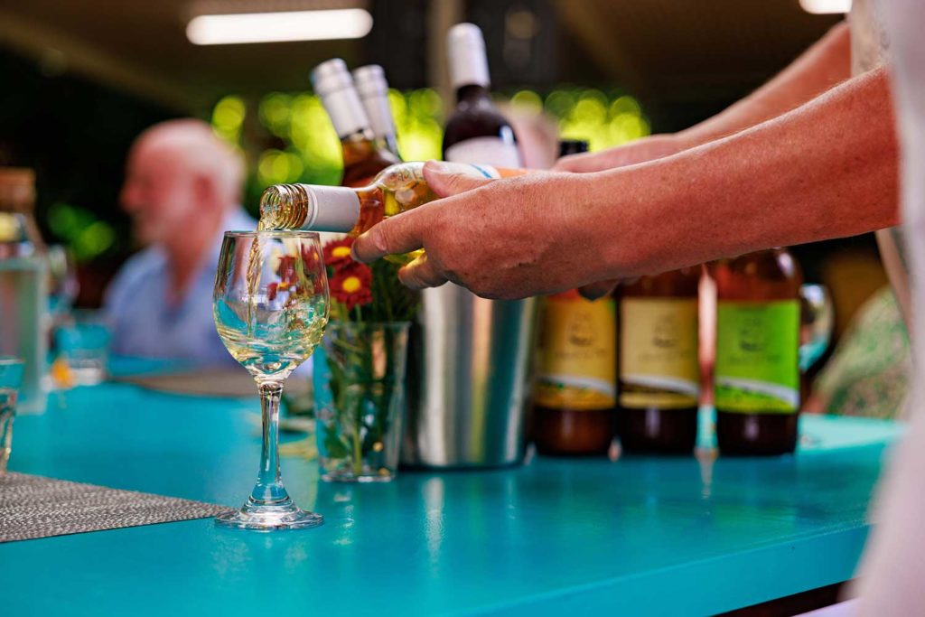 wine tasting bretts outback tasting tours